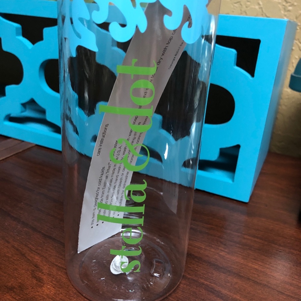 NEW Stella & Dot 32oz Water Bottle